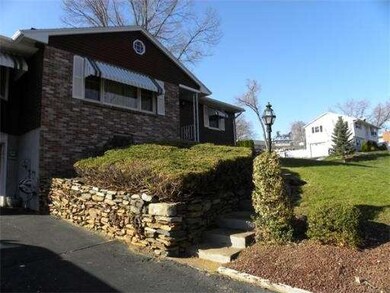 407 State St, Ludlow, MA 01056 - photo 2