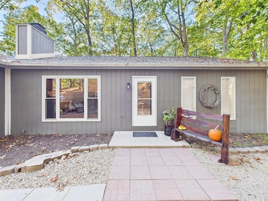 2091 Bearclaw Ct, Sugar Grove, OH 43155 - photo 2