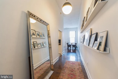 1016 Spruce St unit 2F, Philadelphia, PA 19107 - photo 5