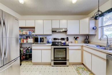 Stainless appliances.