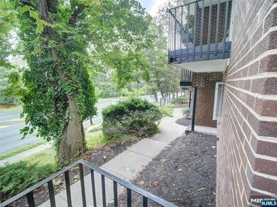 850 Bloomfield Ave unit A3, Montclair, NJ 07042 - photo 4