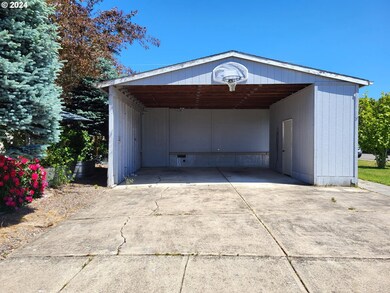 221 NW Blair St unit 19, Sheridan, OR 97378 - photo 4