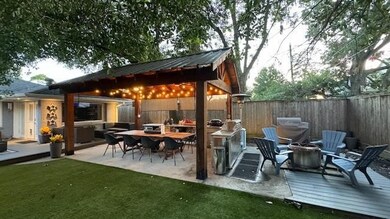 2222 Cheshire Ln, Houston, TX 77018 - photo 3