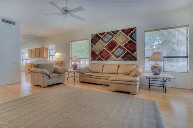 008--FamilyRoom