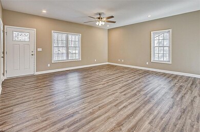 520 Kelly Cir, Asheboro, NC 27203 - photo 5