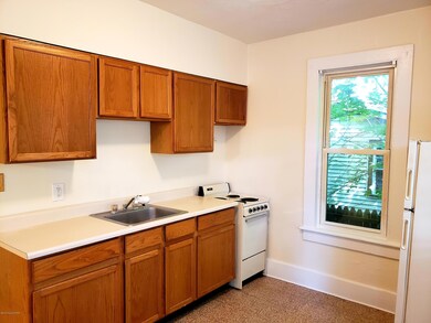 556 N 5th St unit 1, Stroudsburg, PA 18360 - photo 7