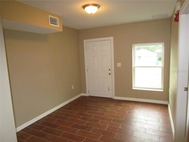 1002 E McDonald Ave unit 4, Eustis, FL 32726 - photo 3