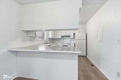 311 Lynnwood Dr unit 4, Anchorage, AK 99518 - photo 6