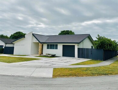 12920 SW 119th St, Miami, FL 33186 - photo 2
