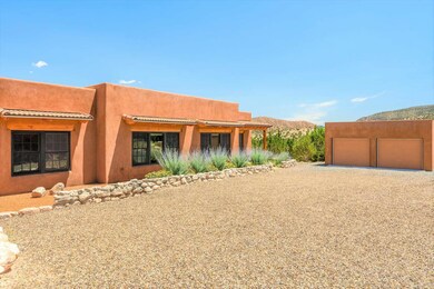 9 Tres Primas, Placitas, NM 87043 - photo 4
