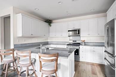 1935 Avenida Citron unit 109, Chula Vista, CA 91913 - photo 5