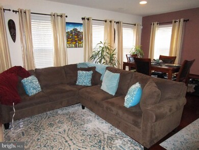 6376 Bayberry Ct, Elkridge, MD 21075 - photo 2