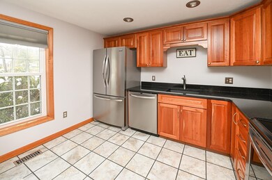 7 Captain Cook Way, Plaistow, NH 03865 - photo 5