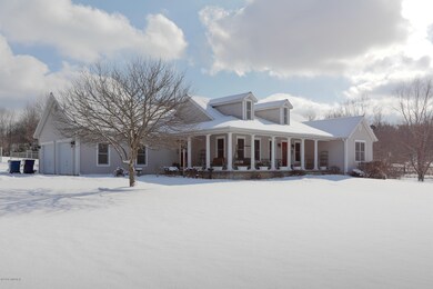 8940 N 43rd St-302