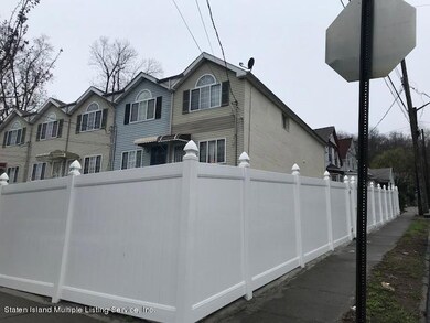 294 Targee St unit 298, Staten Island, NY 10304 - photo 2