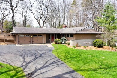 Old_Colony_Rd_4428_Kalamazoo_49008-1