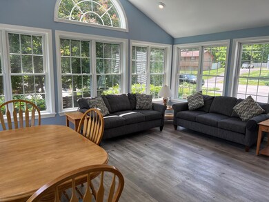 7 Tanglewood Way, MerriMacK, NH 03054 - photo 4