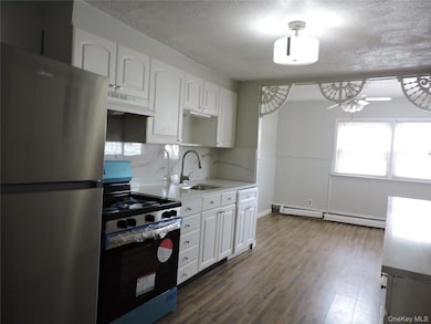 18 Leach St, Lynbrook, NY 11563 - photo 7