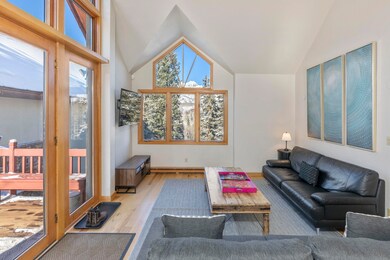 116 Winterleaf Drive Living