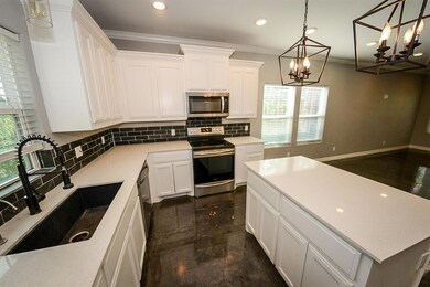 219 W Munson St, Denison, TX 75020 - photo 7