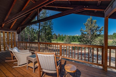 69947 Meadow View Rd, Sisters, OR 97759 - photo 4