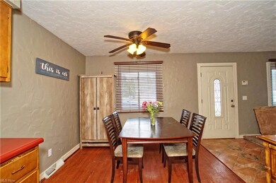 29527 Wood St, Wickliffe, OH 44092 - photo 5