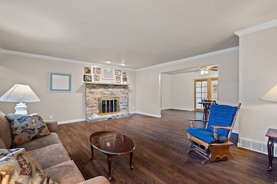 1610 E Moor Dale Ln, Holladay, UT 84117 - photo 3