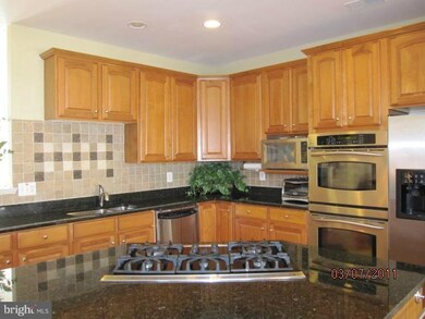 9912 Cyrandall Place, Oakton, VA 22124 - photo 7