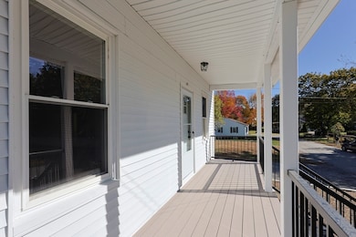 21 Irving St, Bellingham, MA 02019 - photo 6