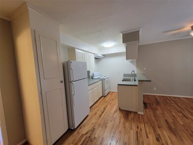 425 E 9th St unit 17, Houston, TX 77007 - photo 4