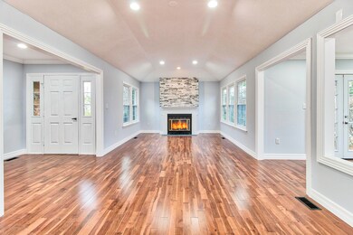 63 Yorkshire Dr, Monroe Township, NJ 08831 - photo 3