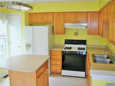 308 S Bridlewood Dr, Newark, DE 19702 - photo 5