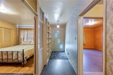 509 N Buttonwood St, Anaheim, CA 92805 - photo 7