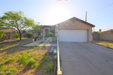 2010 N 17th Place, Phoenix, AZ 85006 - photo 3