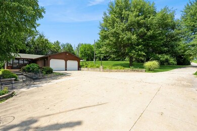 118 Dubuque St, Swan, IA 50252 - photo 4