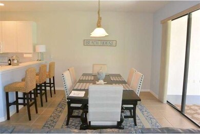 OVERSIZED DINING AREA