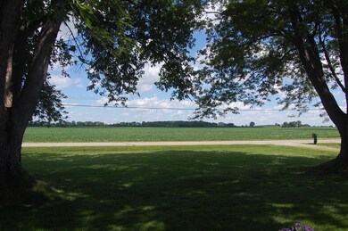 8155 Tarlton Rd, Circleville, OH 43113 - photo 3