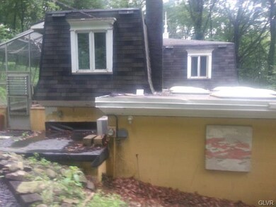 8837 School House Ln, Coopersburg, PA 18036 - photo 2