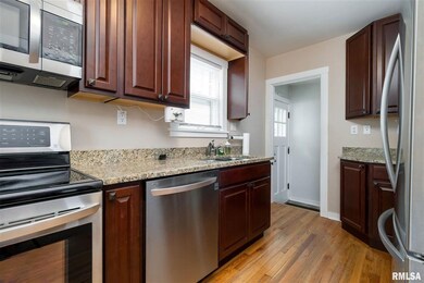 1915 4th St, Moline, IL 61265 - photo 5