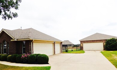 7008 Twin Hills Dr, Joshua, TX 76058 - photo 3