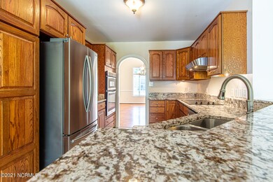 102 Whitby Ct, Jacksonville, NC 28540 - photo 4