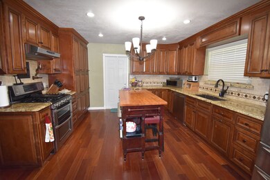 2617 El Camino St, Bay City, TX 77414 - photo 2