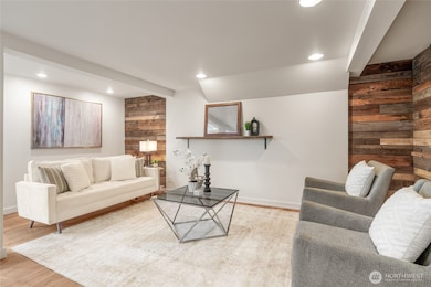 10746 Densmore Ave N, Seattle, WA 98133 - photo 6