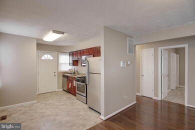 610 Elfin Ave, Capitol Heights, MD 20743 - photo 6