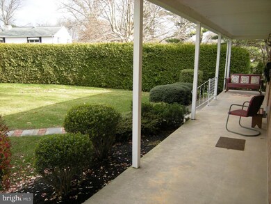 226 Ziegler St, Mount Joy, PA 17552 - photo 4