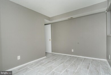 1817 N Spring St, Baltimore, MD 21213 - photo 4