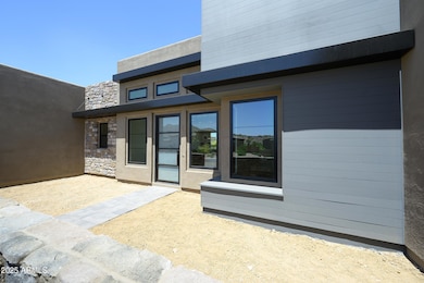 Desert Contemporary detailing