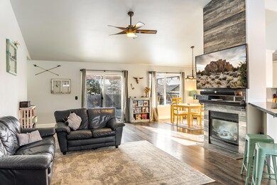 21355 Puffin Dr, Bend, OR 97701 - photo 5