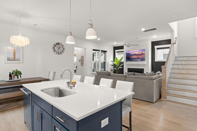 22-web-or-mls-Interior-24