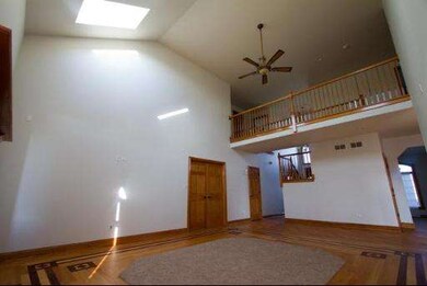 4880 Castle Dargan Dr, Country Club Hills, IL 60478 - photo 6